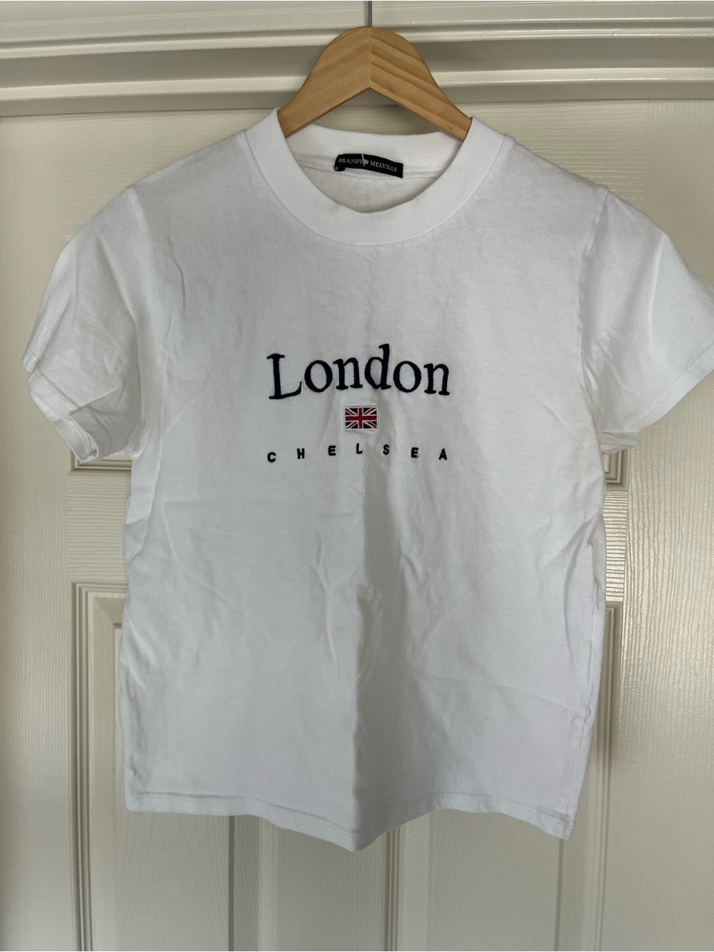 New London brandy Melville tee Shirt